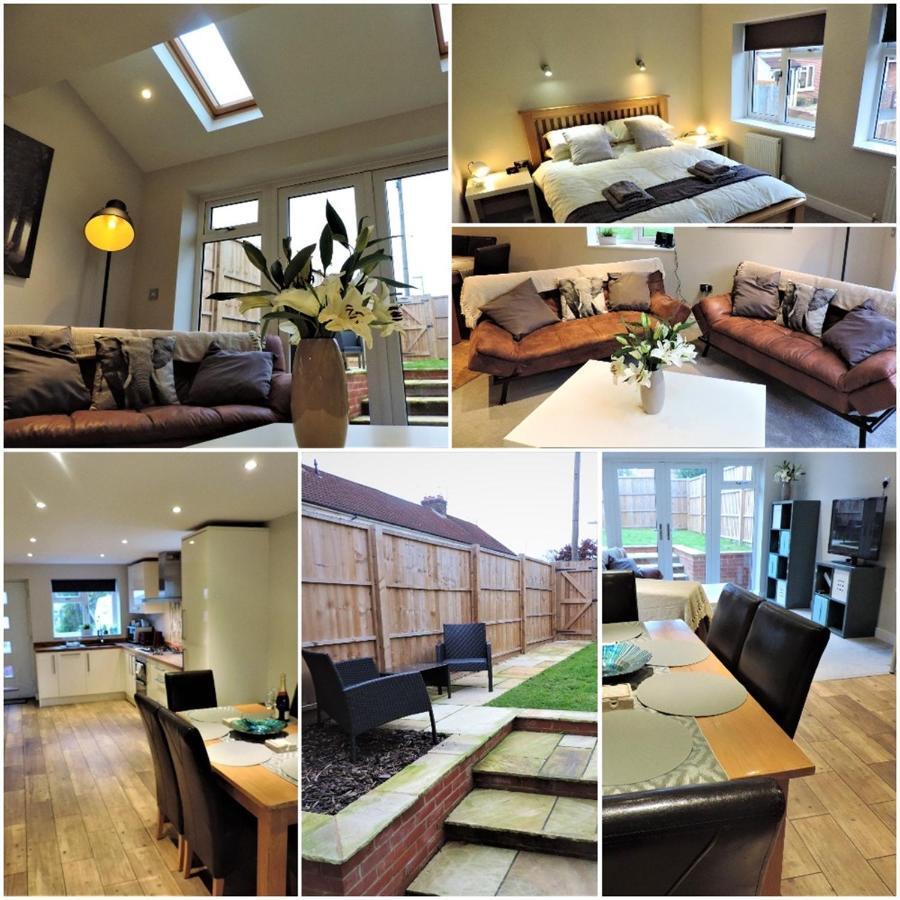 3 Bed Farnborough Air Accommodation ภายนอก รูปภาพ